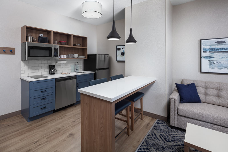 CANDLEWOOD SUITES ST ROBERT