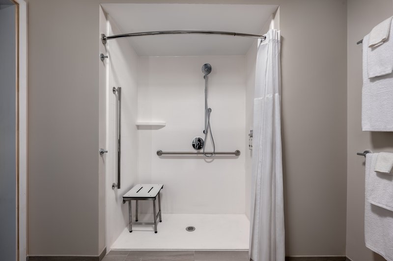 Holiday Inn Express and Suites Pittsfield-Lenox-Berkshires