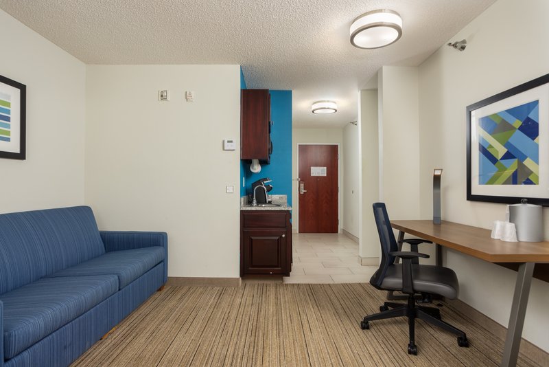HOLIDAY INN EXP STES CARROLLTO