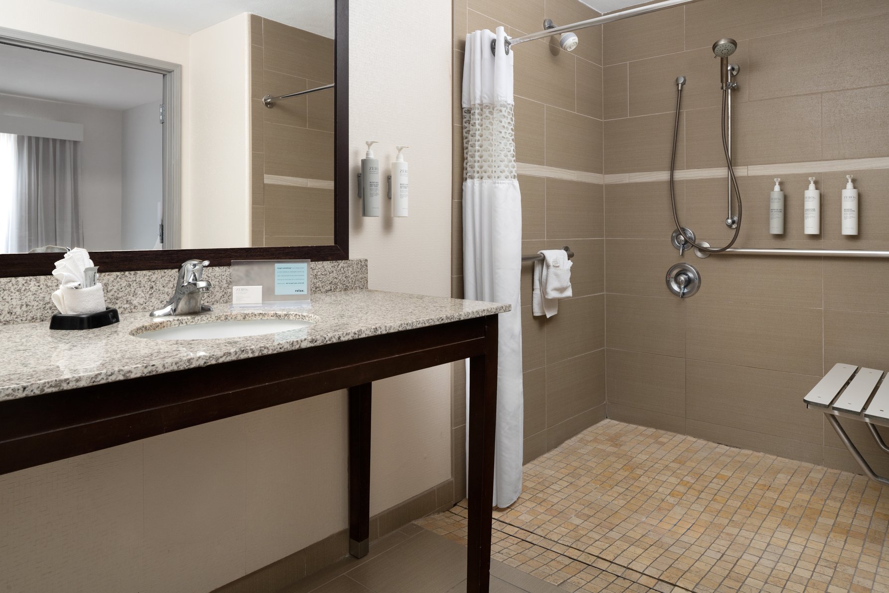 Hampton Inn & Suites by Hilton Albuquerque North/I-25 Room Type - 1KN MOB HEA ACC RIS STU NS