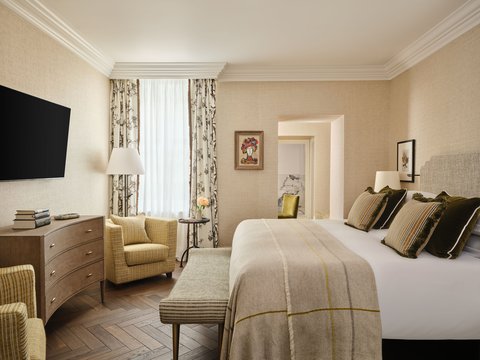 RFH Brown's Hotel - Nightingale Suite