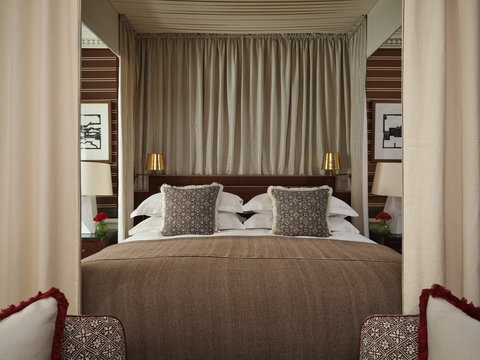 RFH Brown's Hotel - Clara Dow Suite