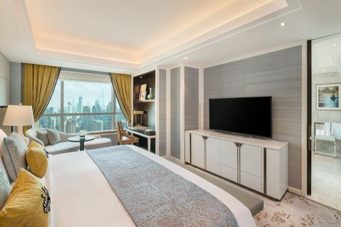 King Premier Guest Room
