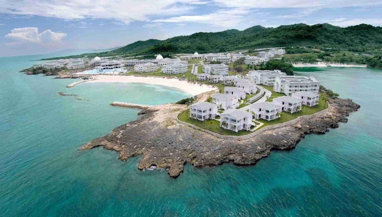 Grand Palladium Lady Hamilton Resort/Spa