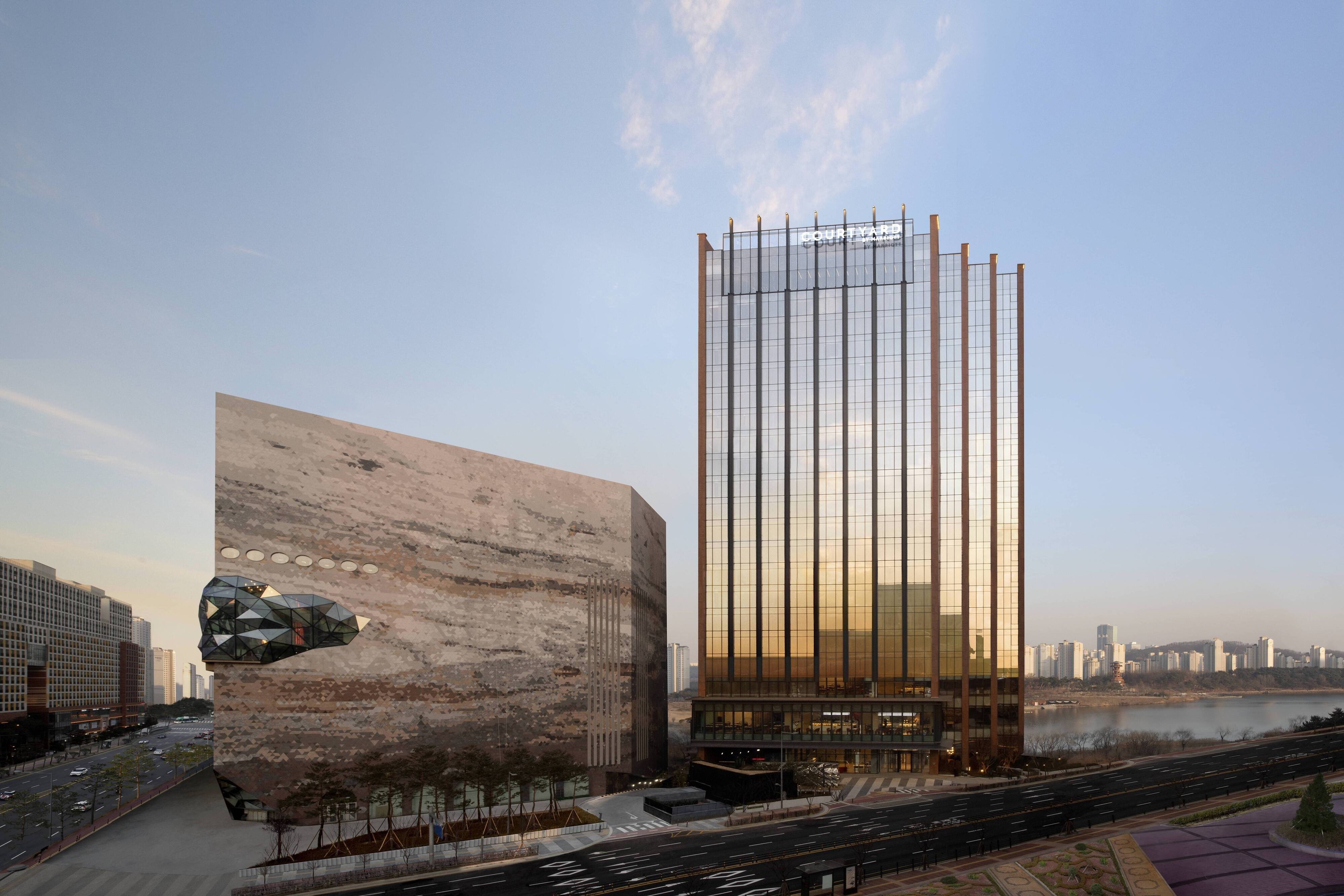 Courtyard By Marriott Suwon