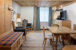 Deluxe Suite, 1 King, Mountain view