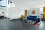 1 Bedroom Bi-level Suite, 1 King, Top floor, Balcony