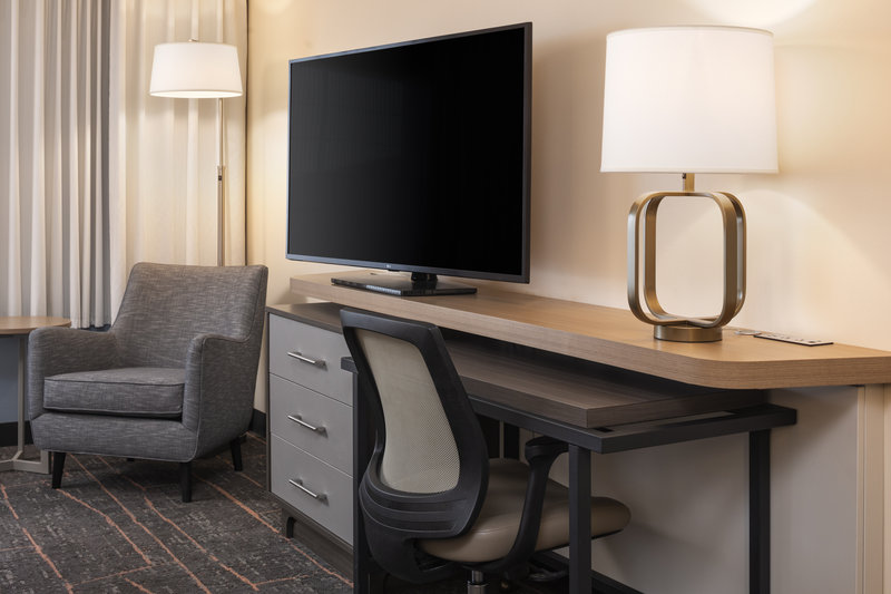 HOLIDAY INN HTL STES MAPLE GR