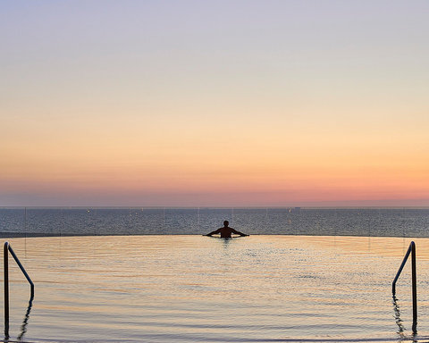 Infinity Pool