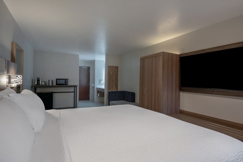 HOLIDAY INN EXPRESS GLADSTONE