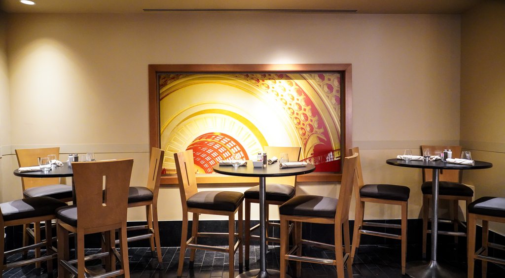 21st Amendment Bar & Grill seating area