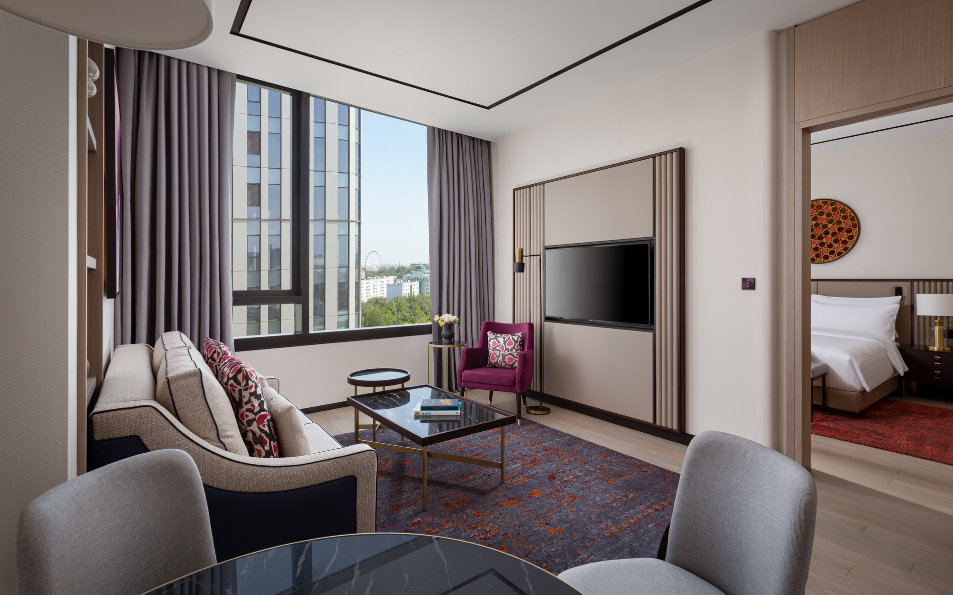 InterContinental Tashkent, an IHG Hotel Room Type - 1 King Suite Club Lounge Access Amir Temur Square View InterContinental Tashkent, an IHG Hotel Room Type - 1 King Suite Club Lounge Access Amir Temur Square View