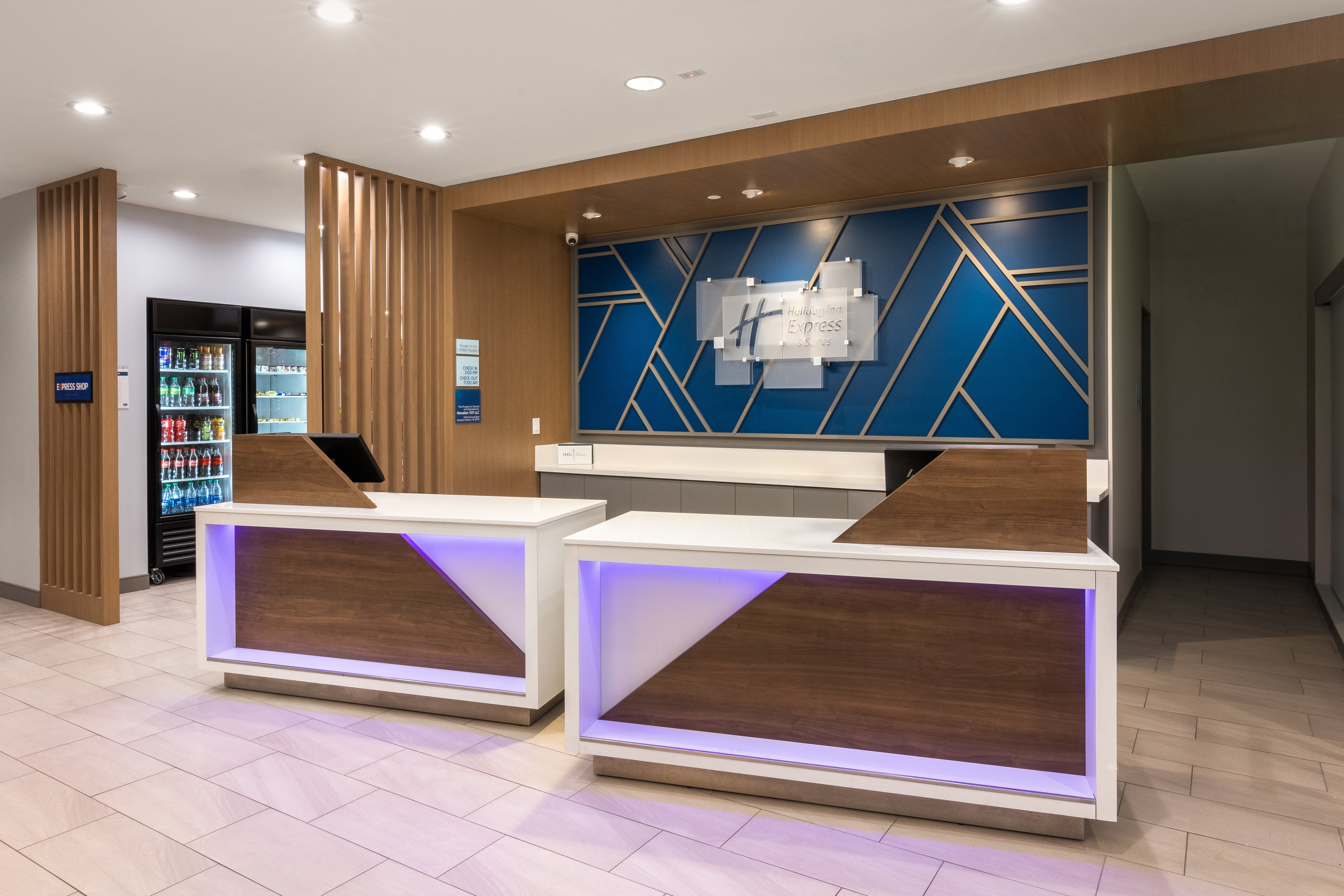 Holiday Inn Express Sts Hawaiian Gardens