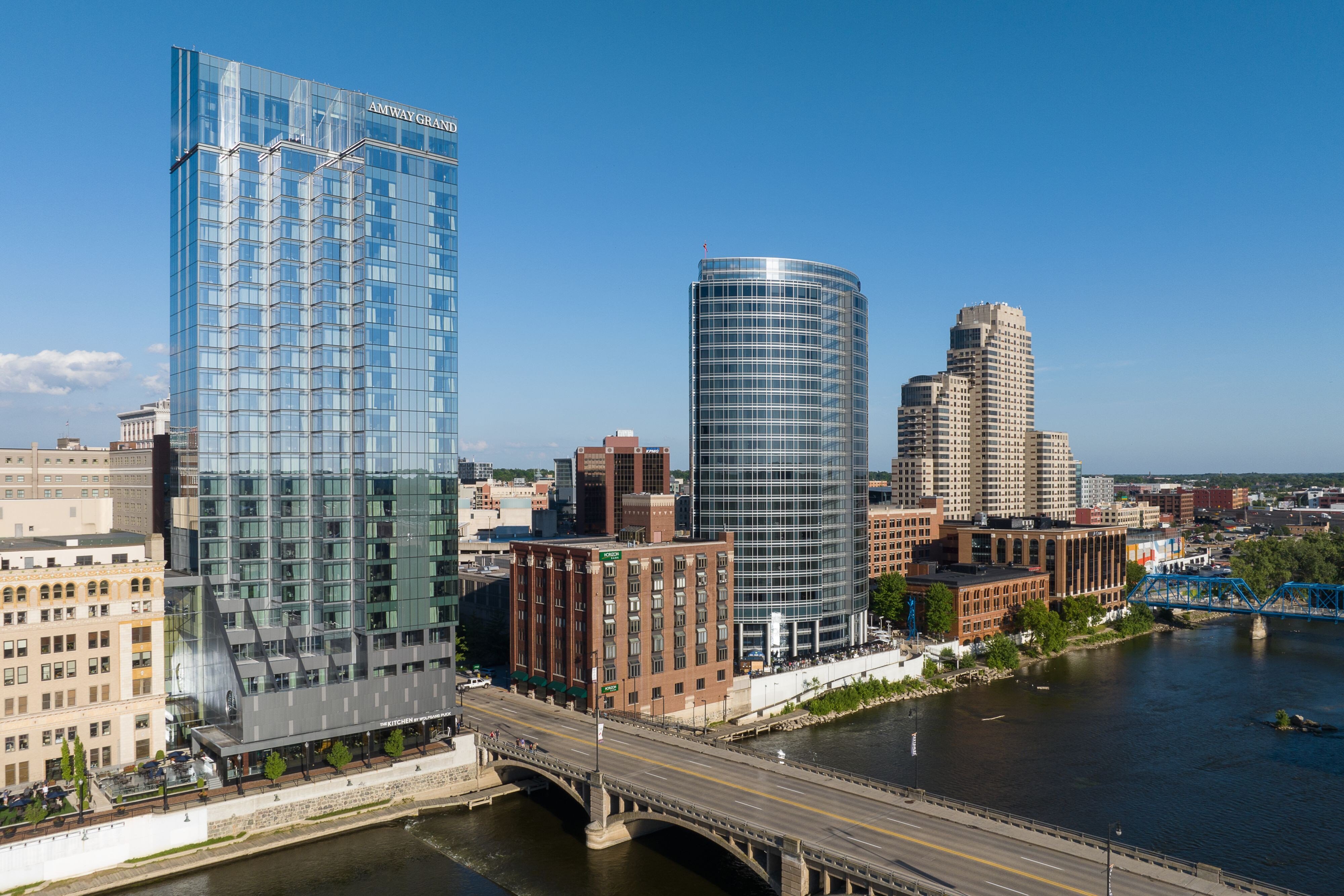 Grand Rapids Escort