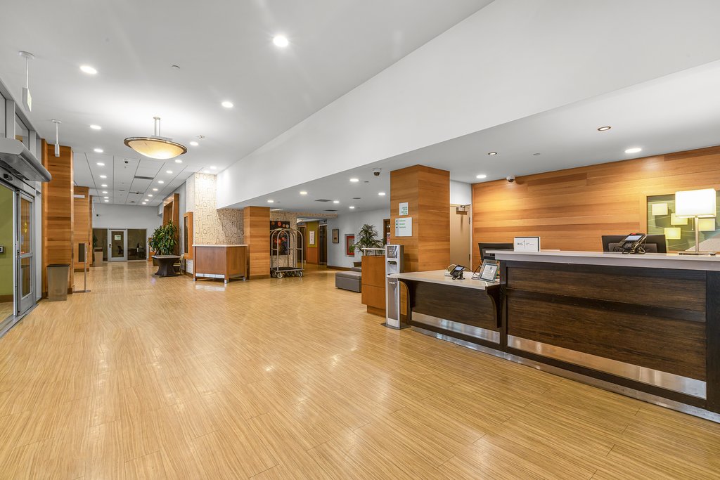 Holiday Inn San FRANCISCO-GOLDEN Gateway, an IHG Hotel - Front Desk