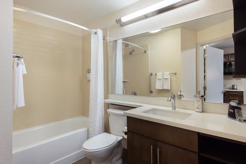 Candlewood Suites Anaheim – Resort Area