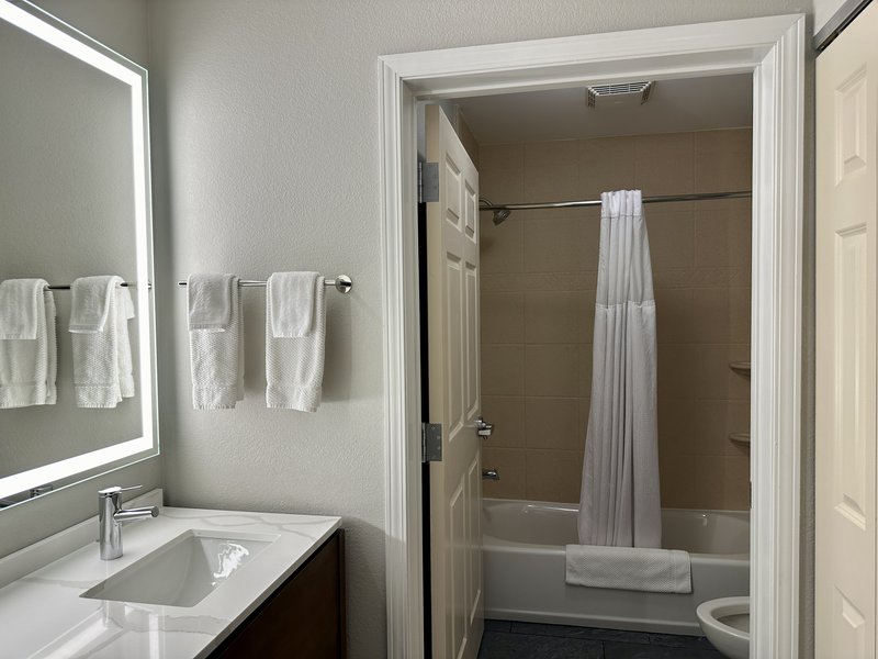 STAYBRIDGE SUITES WEST OCONOMO