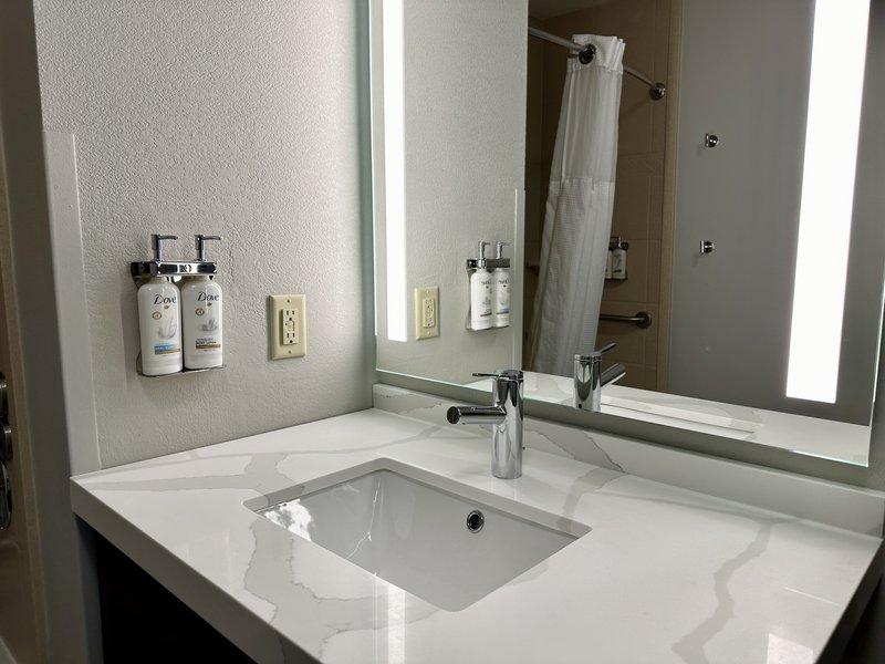 STAYBRIDGE SUITES WEST OCONOMO