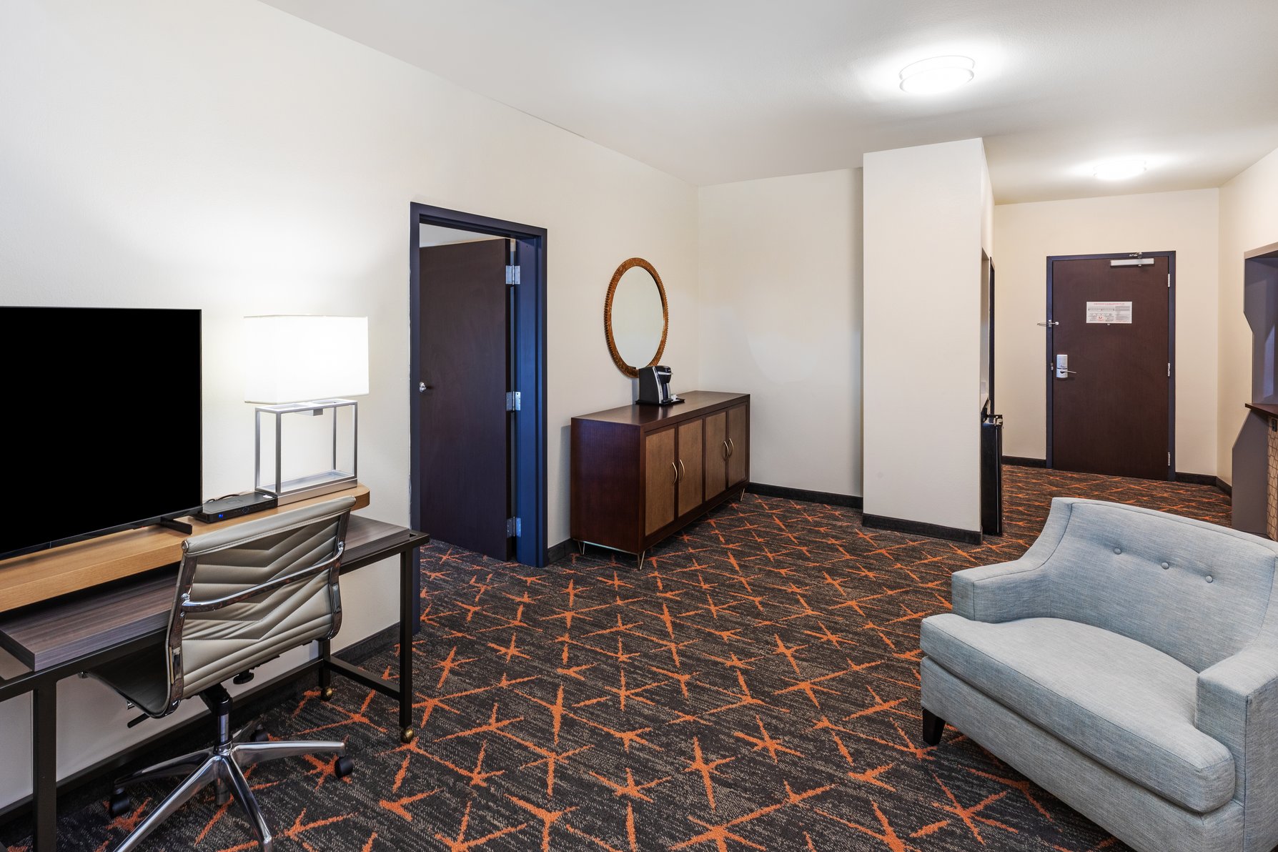 Holiday Inn & Suites STILLWATER - UNIVERSITY WEST Room Type - 1 Bedroom Suite Sofa Bed