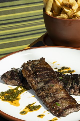 Entrana Tiernizada Con Papas Fristas