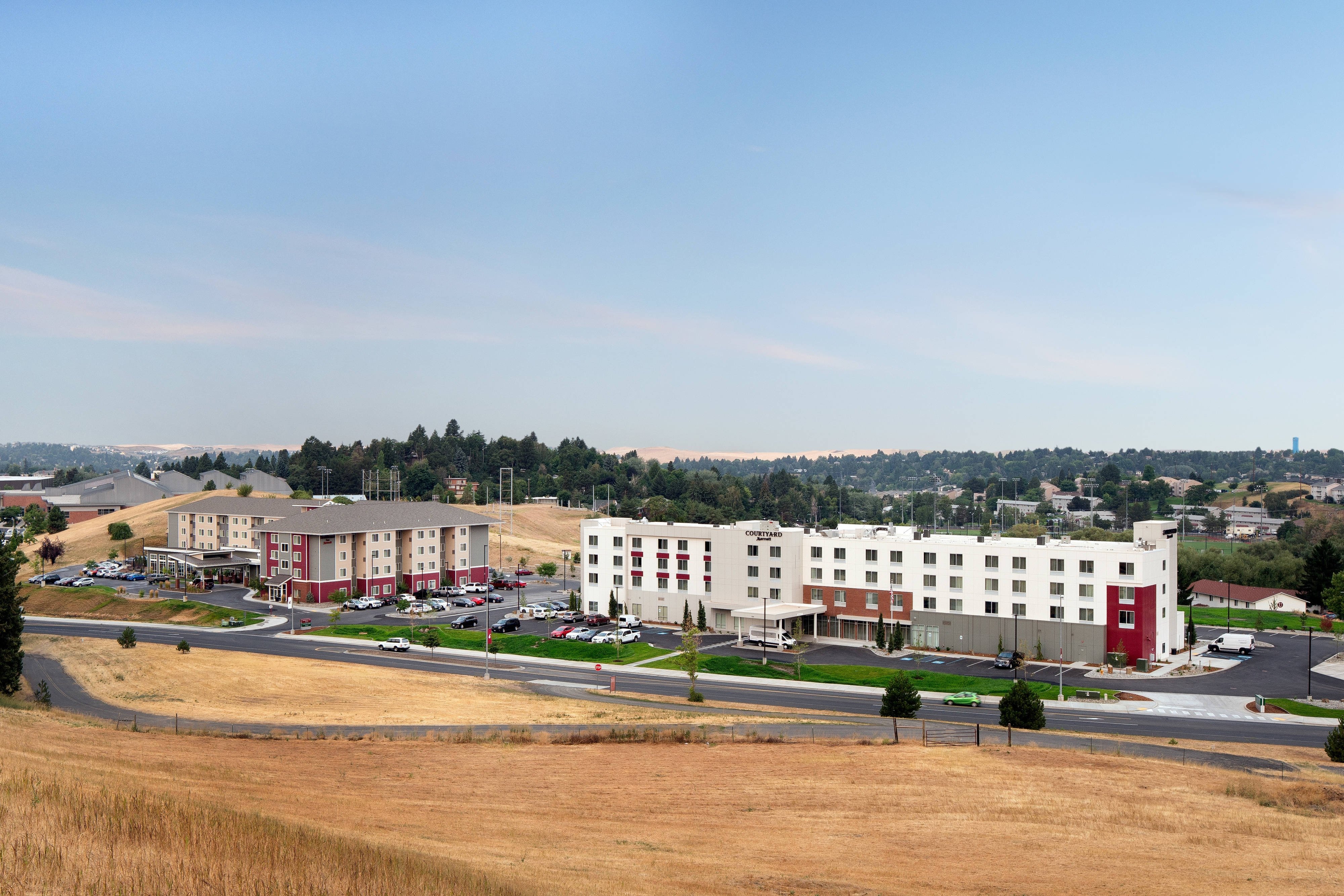 Courtyard By Marriott Pullman