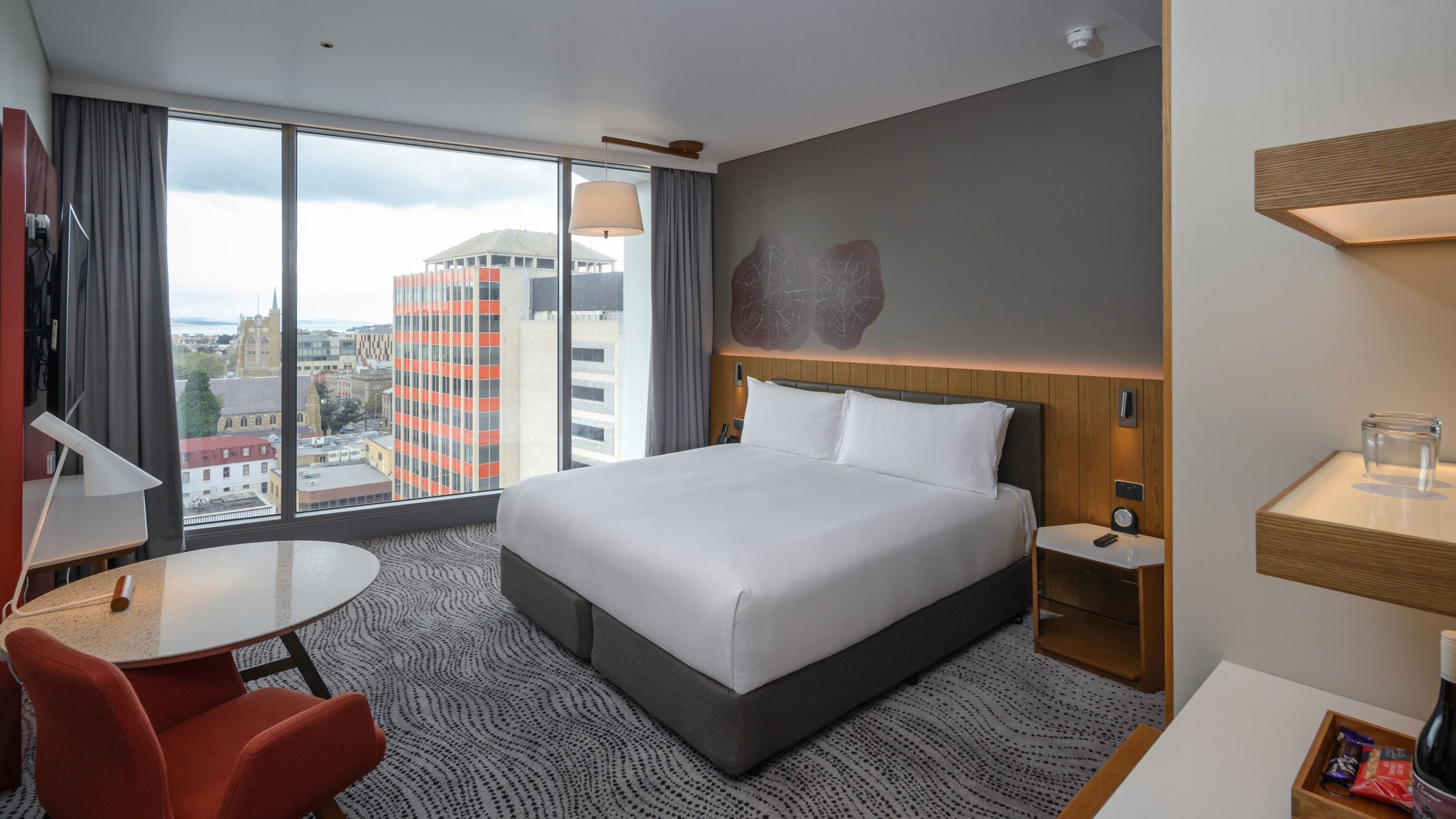 Crowne Plaza HOBART Room Type - 1 King Standard High Floor Harbour View
