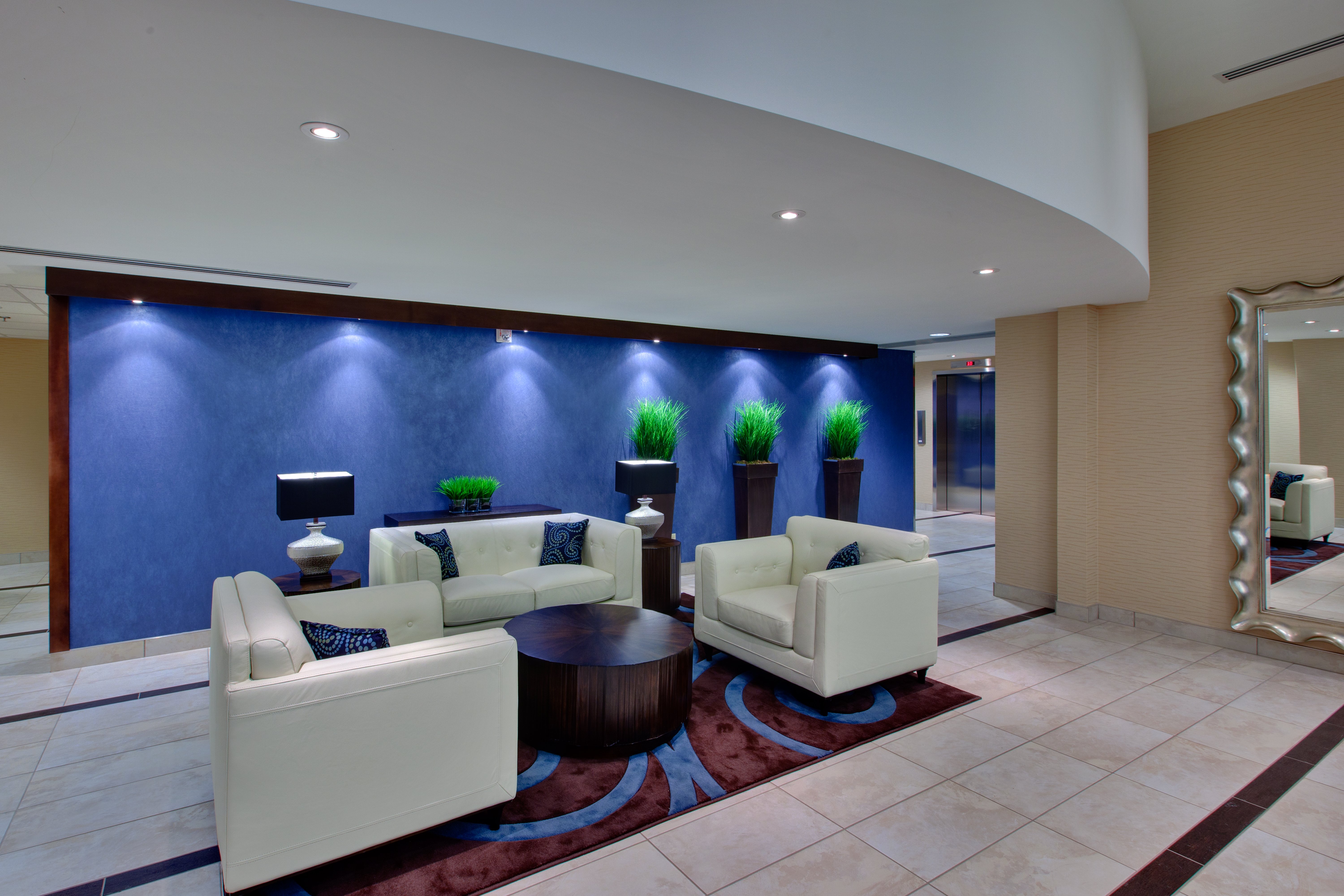 Holiday Inn Express/Suites Chatham South