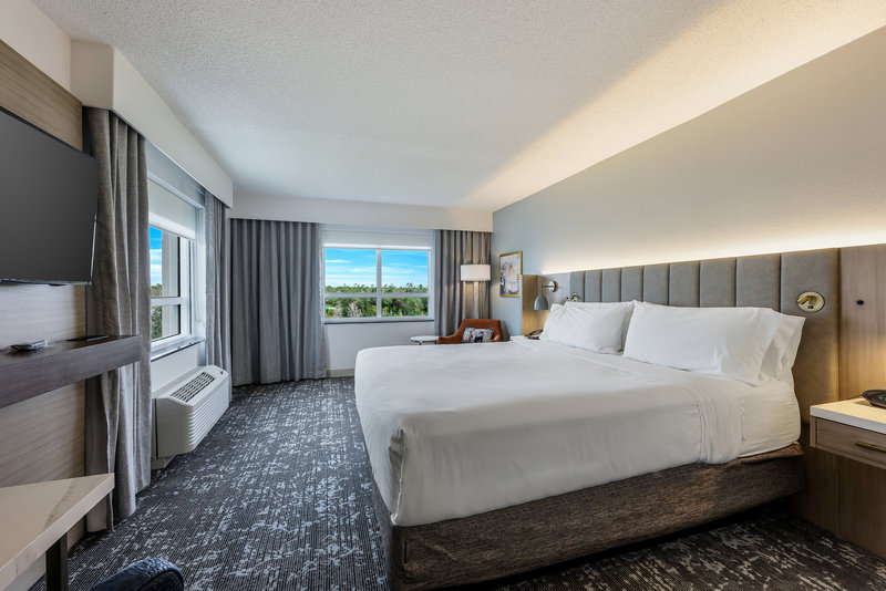 Crowne Plaza Ft. Myers Gulf Coast