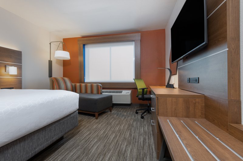 Holiday Inn Express and Suites Colorado Springs South I-25