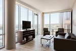 Riverview Suite, 1 Bedroom Suite, 1 King, Sofa bed, Potomac River view, River view