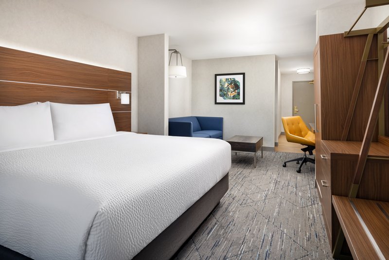 1 KING BED EXECUTIVE SUITE NONSMOKING