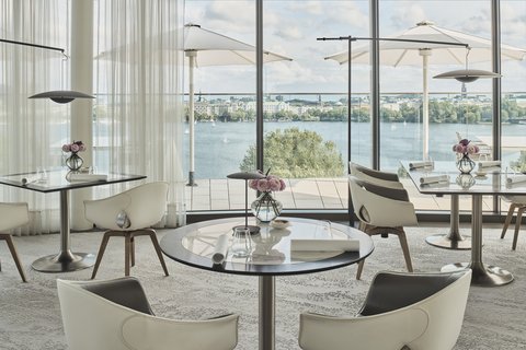 The Fontenay Lakeside Comp