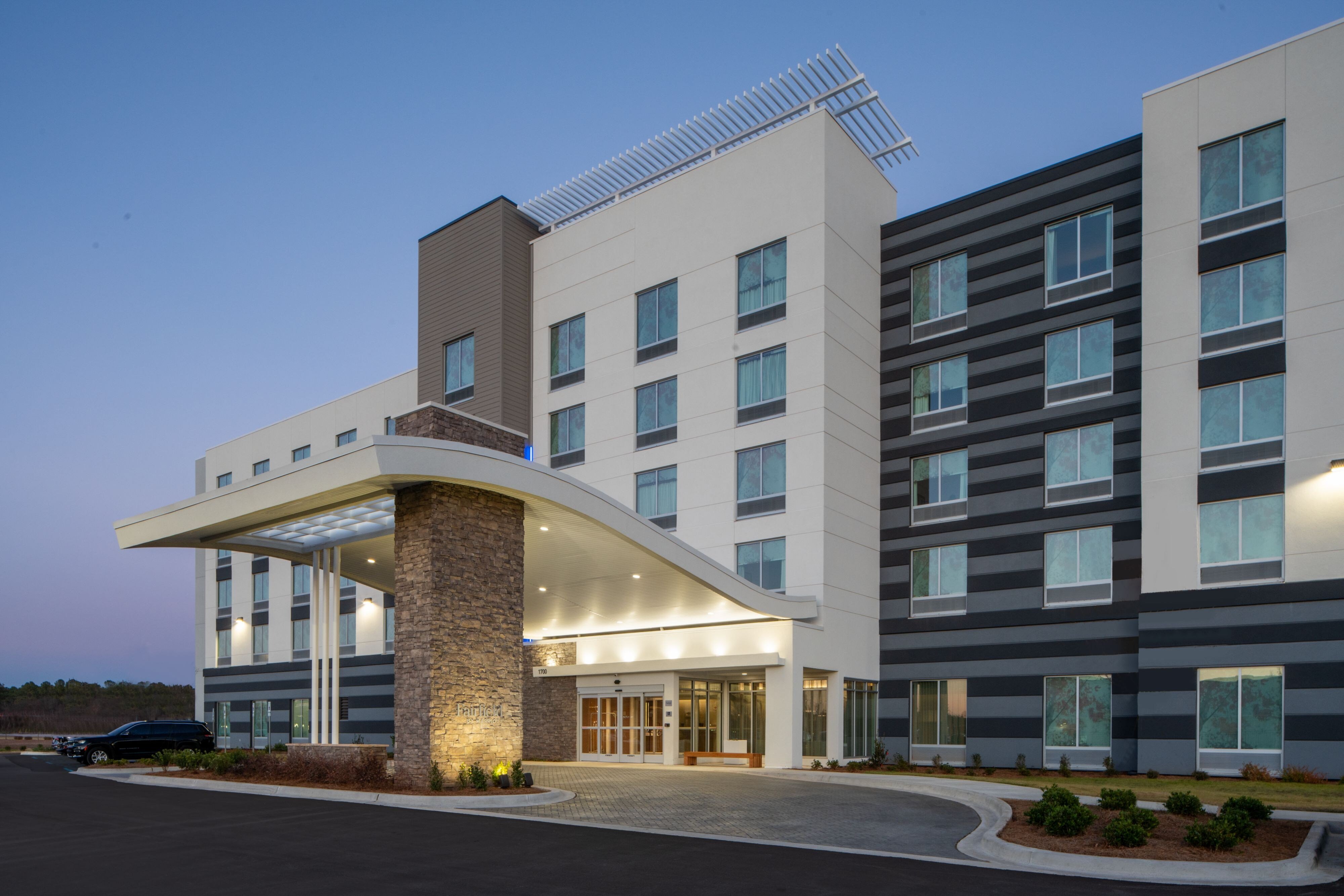 Fairfield Inn & Suites Redstone Gateway