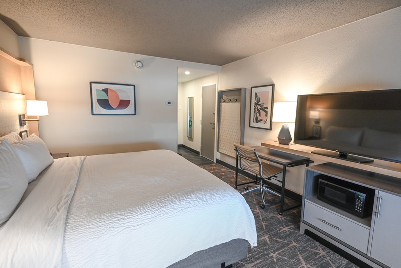 HOLIDAY INN MAYFIELD