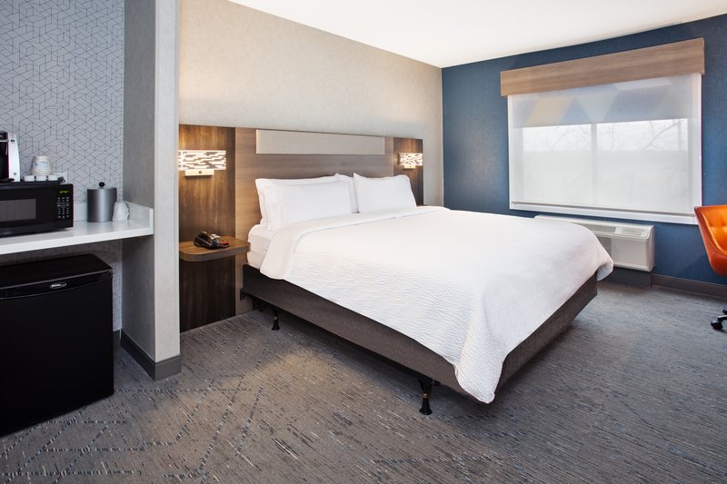HOLIDAY INN EXPRESS BELLEVILLE