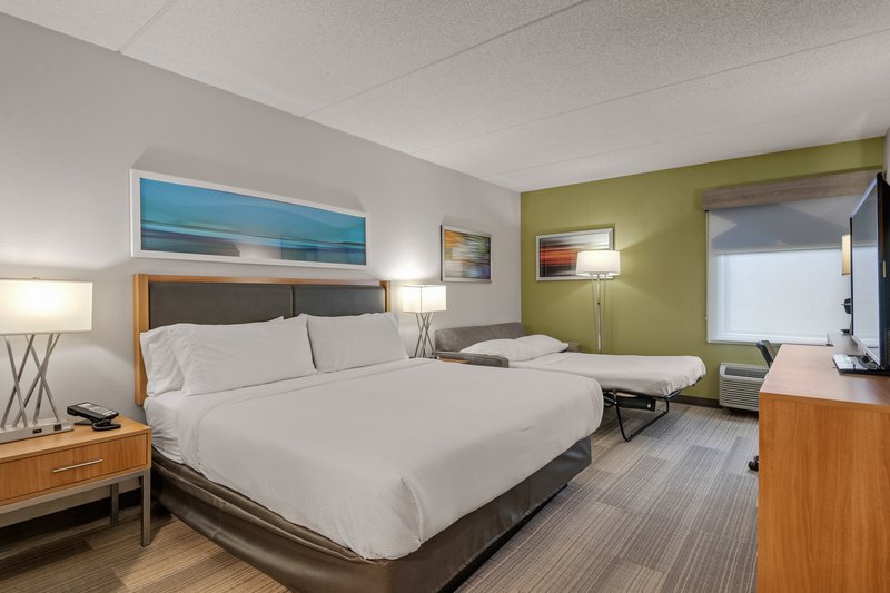 1 King Bed Standard Ground Floor