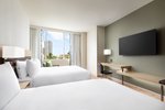 Larger Guest room, 2 Queen, City view