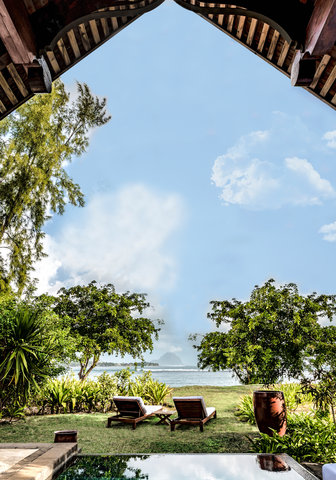 Maradiva Beachfront Villa View