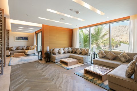 Jumeirah Muscat Bay Premium Lounge