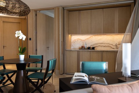 Panoramic One Bedroom Suite