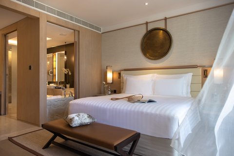 Panoramic One Bedroom Suite