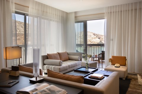 Panoramic One Bedroom Suite