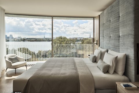 The Fontenay Room Comp