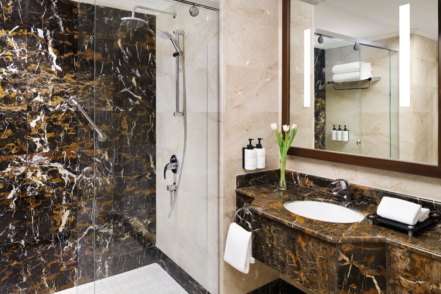 InterContinental Dar Al Hijra Madinah Room Type - 3 Single Beds Classic