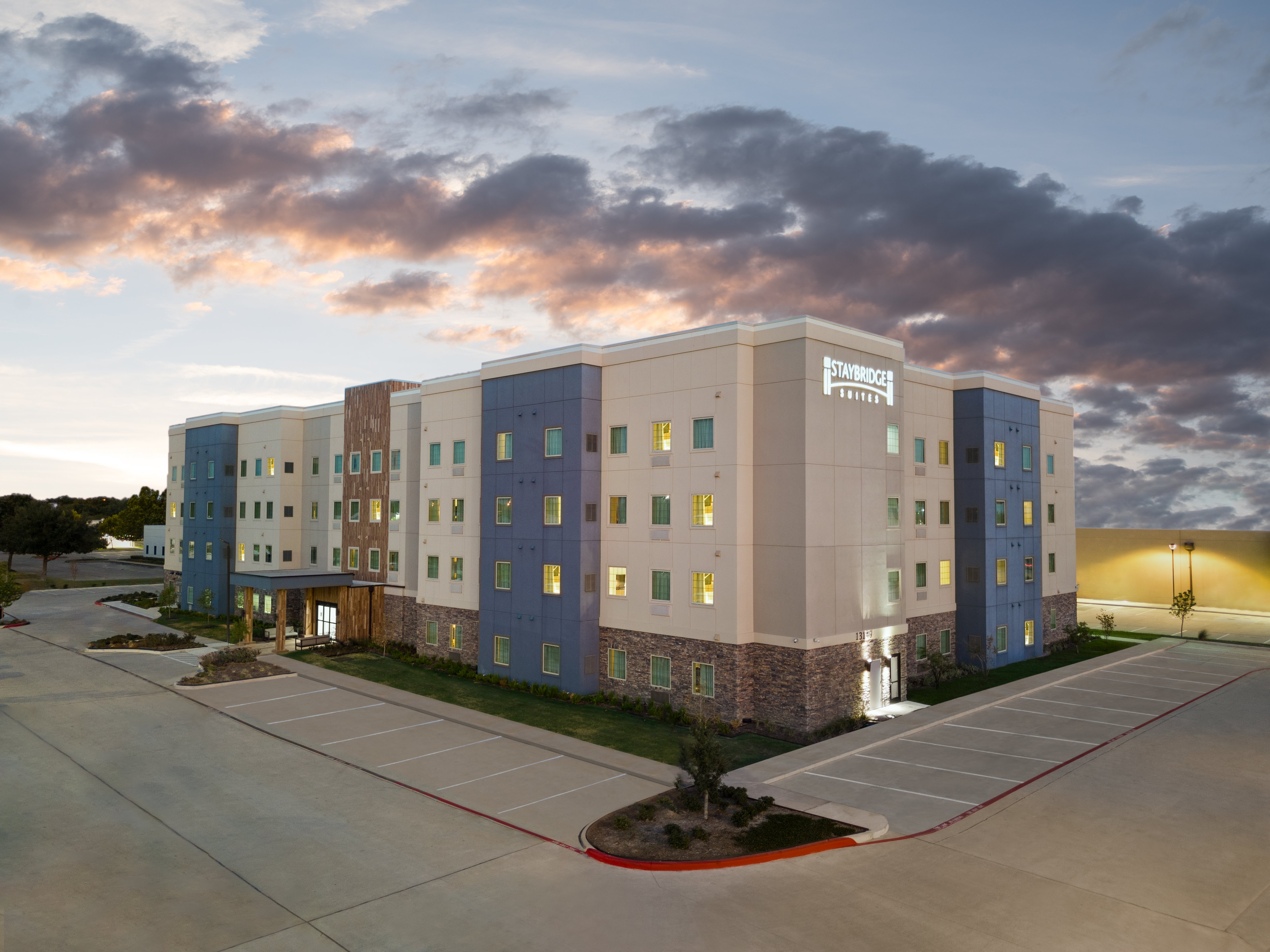 Staybridge Suites NW Cypress Crossing