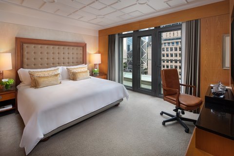 Mandarin Oriental Hong Kong Hotel Junior Suite Bedroom New Lr
