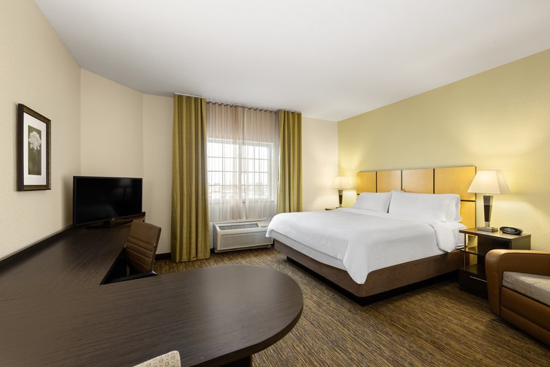 CANDLEWOOD SUITES BISMARCK