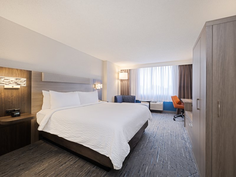 Holiday Inn Express Hotel & Suites Ft. Lauderdale – Plantation