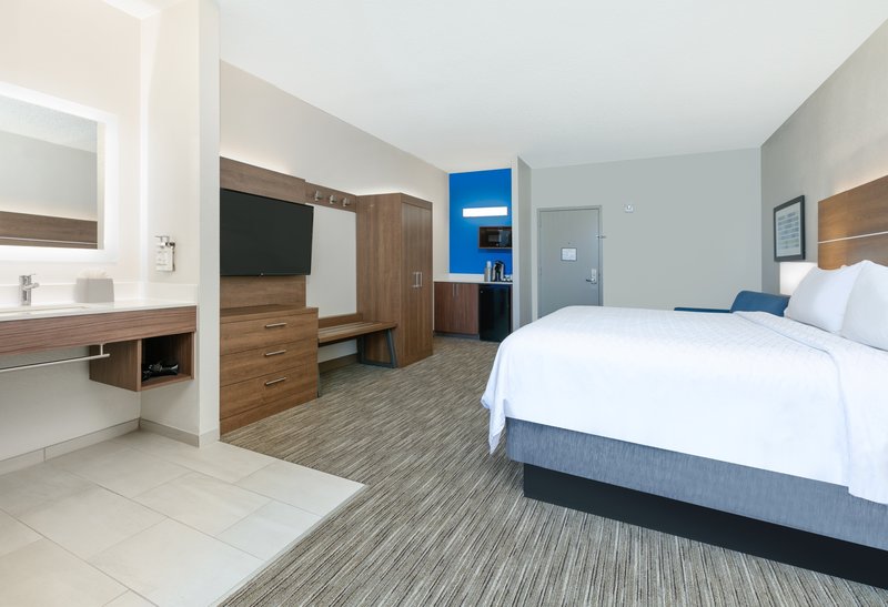 HOLIDAY INN EXP STES ARPT SOUT