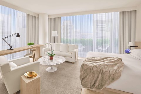 Premier Balcony Suite
